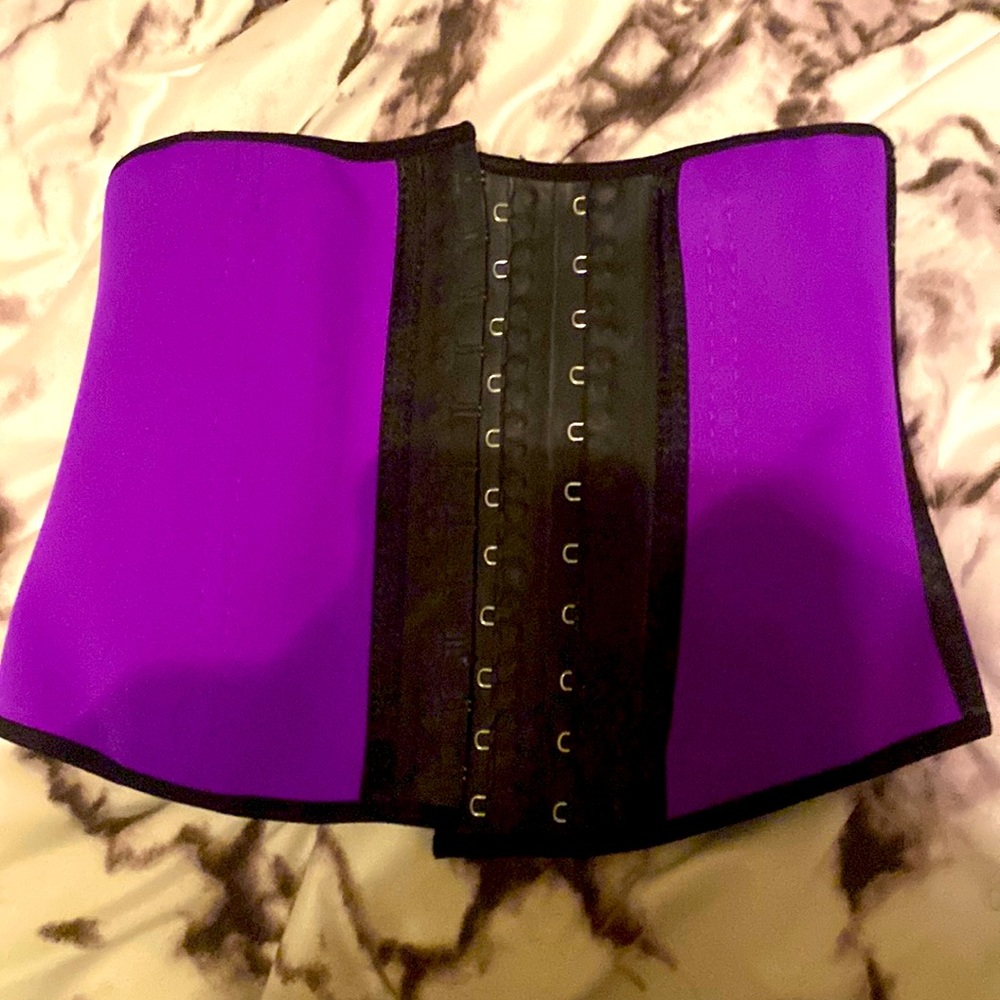 Ann Cherry Waist Trainer Corsets
